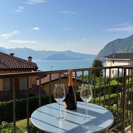 Happy Guest Apartments - Lake View And Pool Riva di Solto Exterior photo